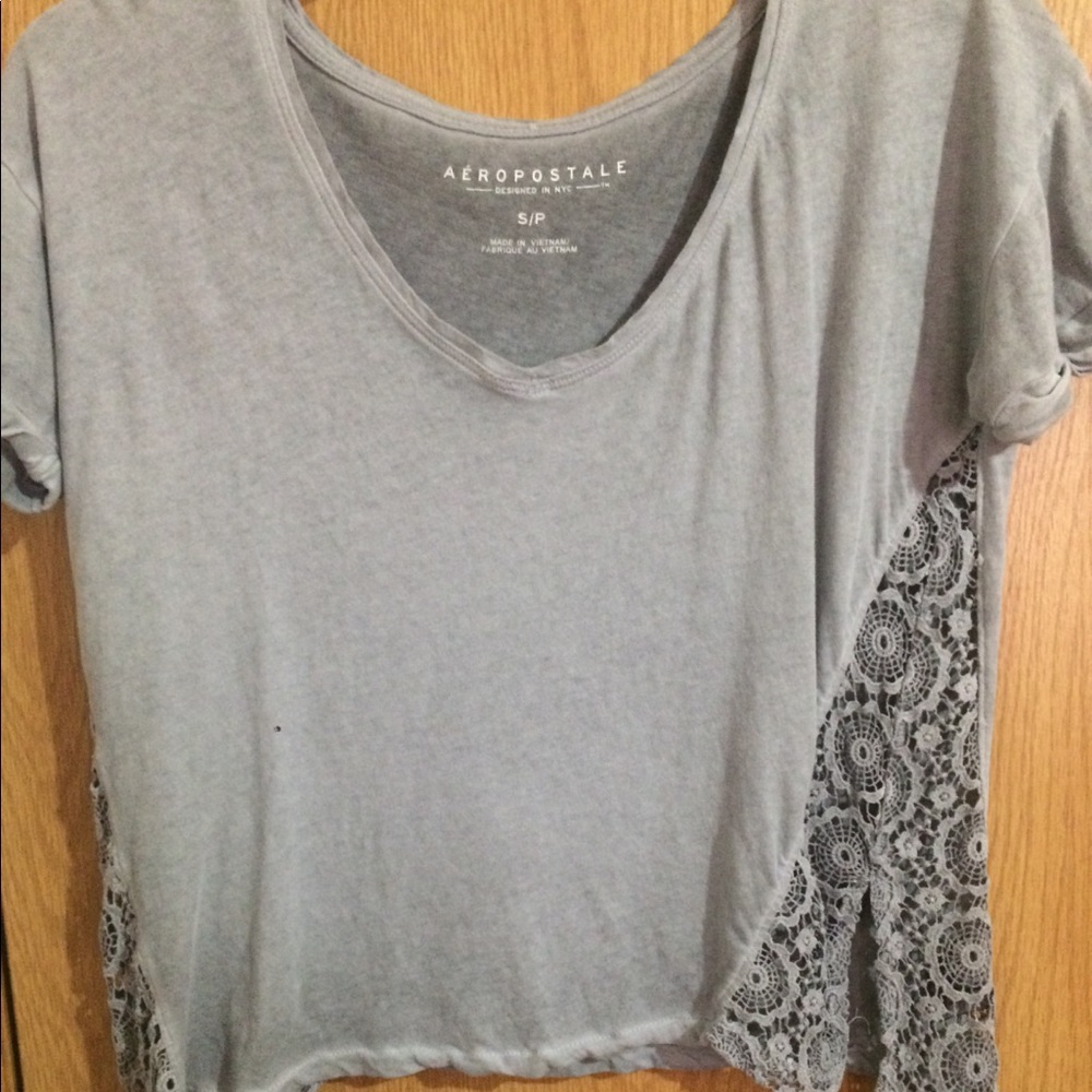 Cropped tee